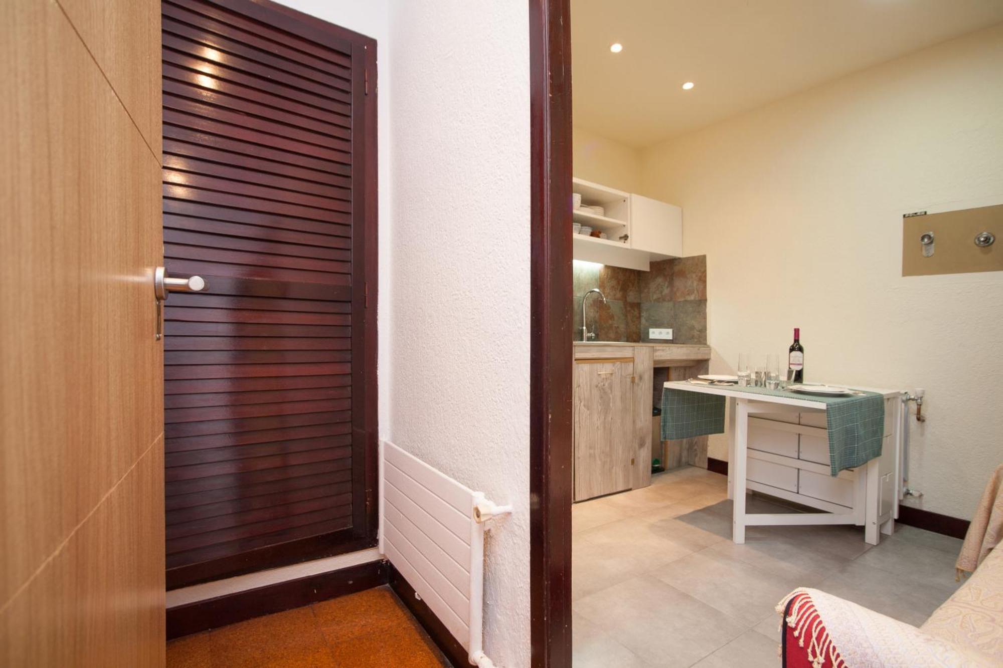 Flat Barcelona Apartment Room photo