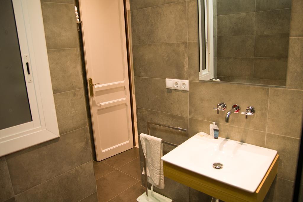 Flat Barcelona Apartment Exterior photo